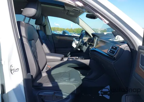 2025 Volkswagen Atlas 2.0T Se W/Technology z USA, uszkodzony, nr VIN 1V2KR2CA1SC522215